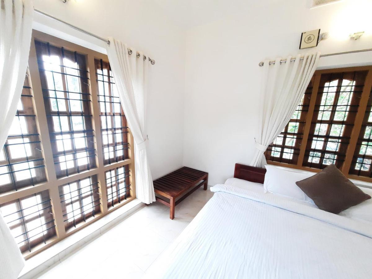 Oriole Homestay เทกคาดี ภายนอก รูปภาพ