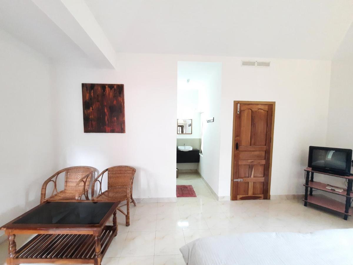 Oriole Homestay เทกคาดี ภายนอก รูปภาพ