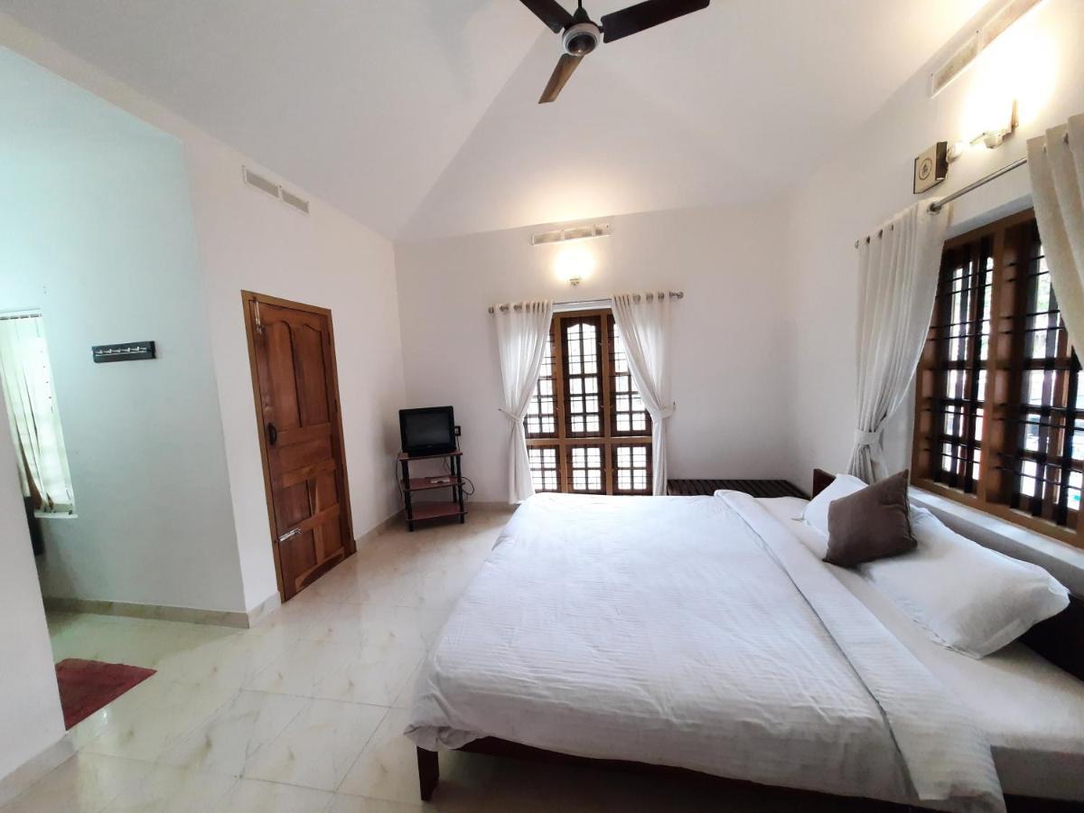 Oriole Homestay เทกคาดี ภายนอก รูปภาพ